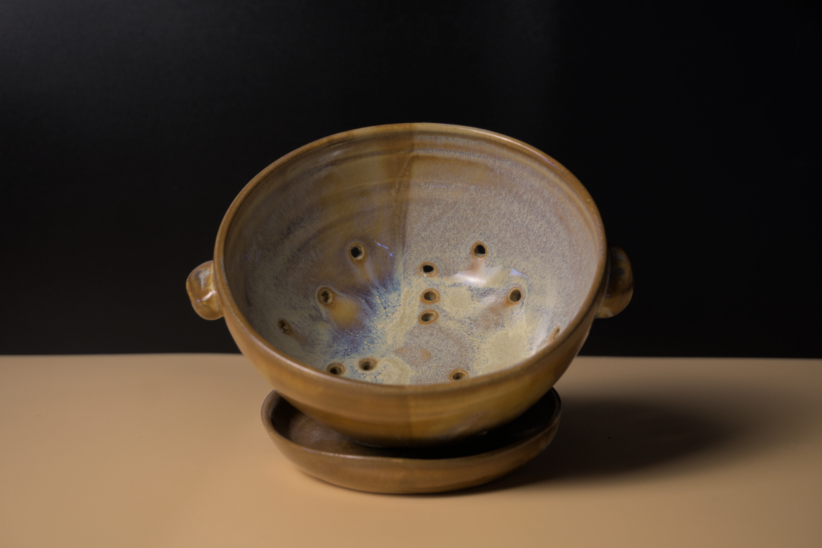 Berry bowl with earthy glaze